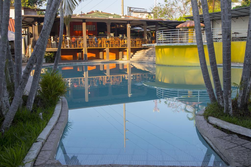 Hotel Villa Hermosa Retalhuleu Exterior foto