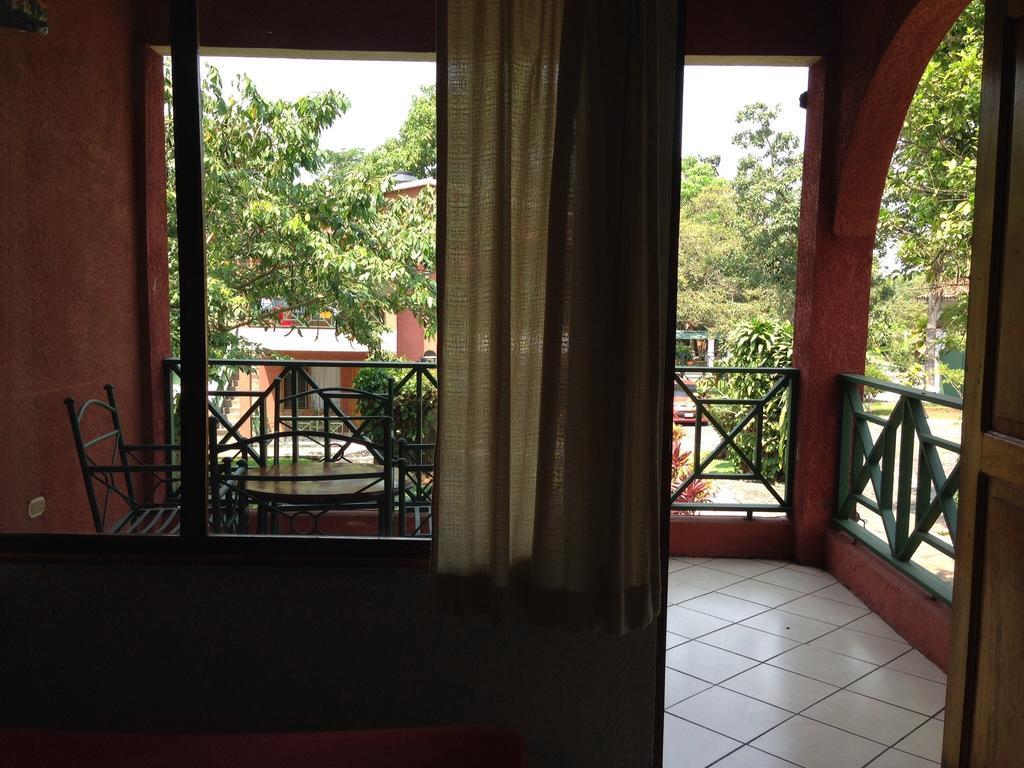 Hotel Villa Hermosa Retalhuleu Quarto foto
