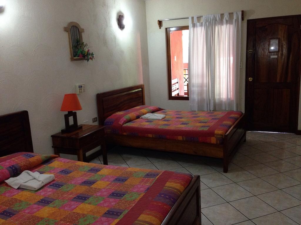 Hotel Villa Hermosa Retalhuleu Quarto foto